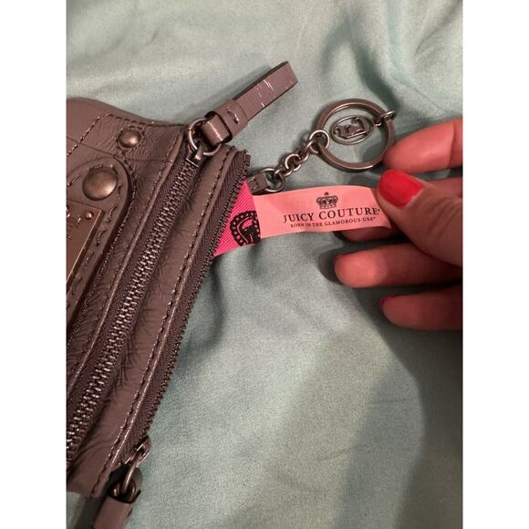 Juicy Couture 100% Leather Coin Purse Wallet Keychain Change Pouch Patent Gray - Picture 7 of 7